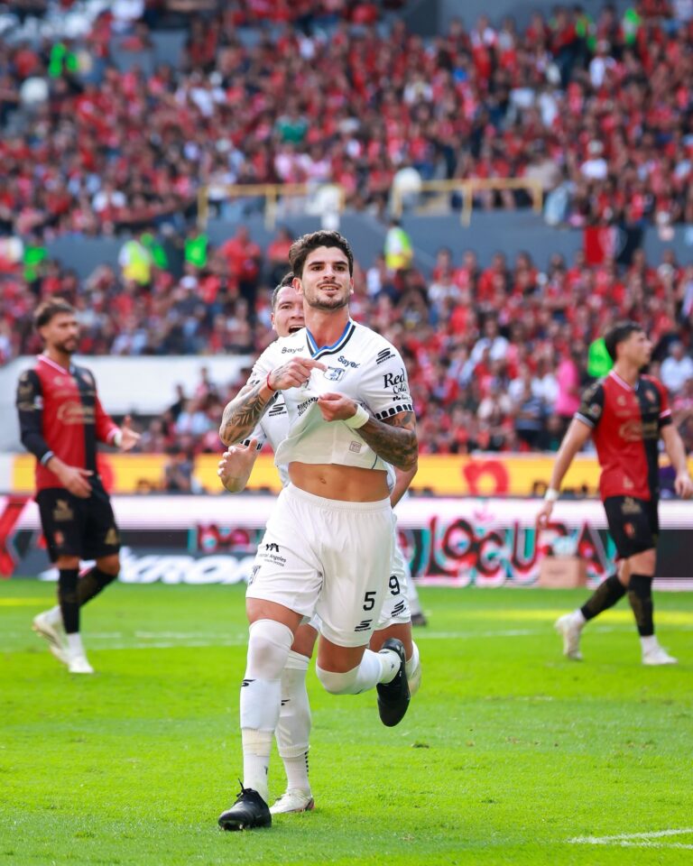 Querétaro sorprende al Atlas y se lleva el triunfo del Estadio Jalisco