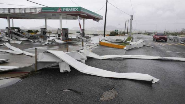 Jalisco despliega operativo en costas ante avance del huracán “Polo”