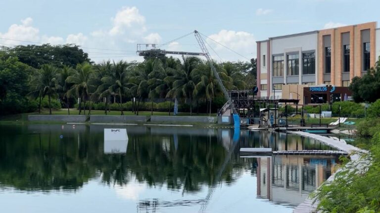 Lago de Plaza La Isla seguirá cerrado tras detectar “ameba comecerebros” 