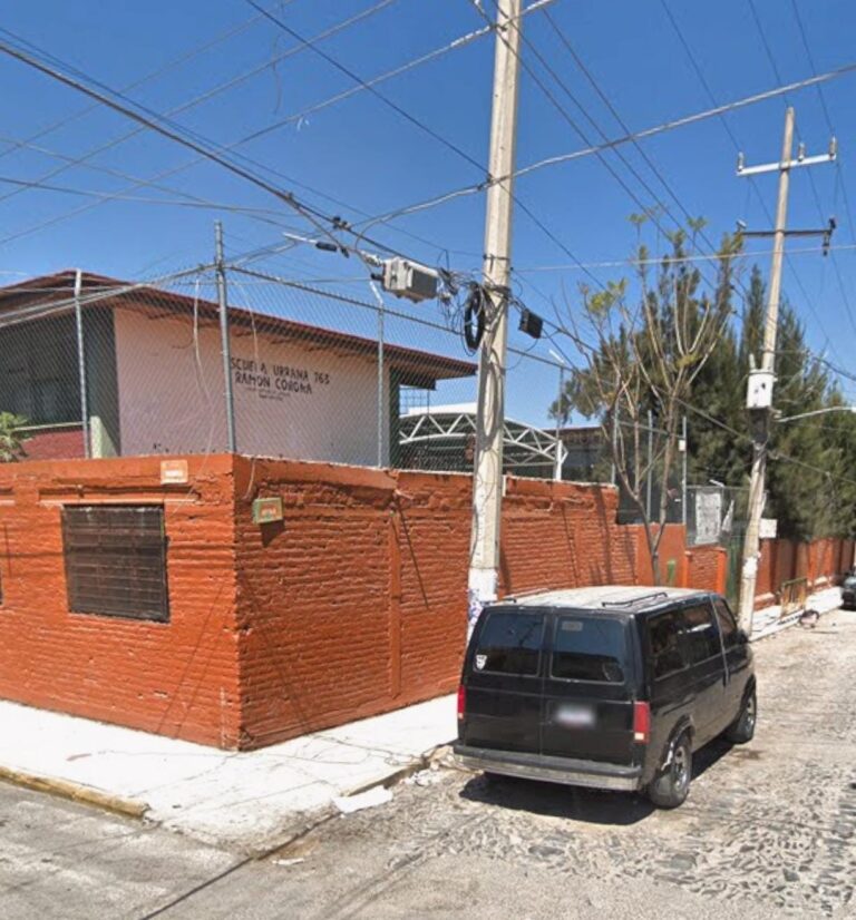 Alumnos de primaria en Tonalá quedan sin maestro y sin apoyo educativo