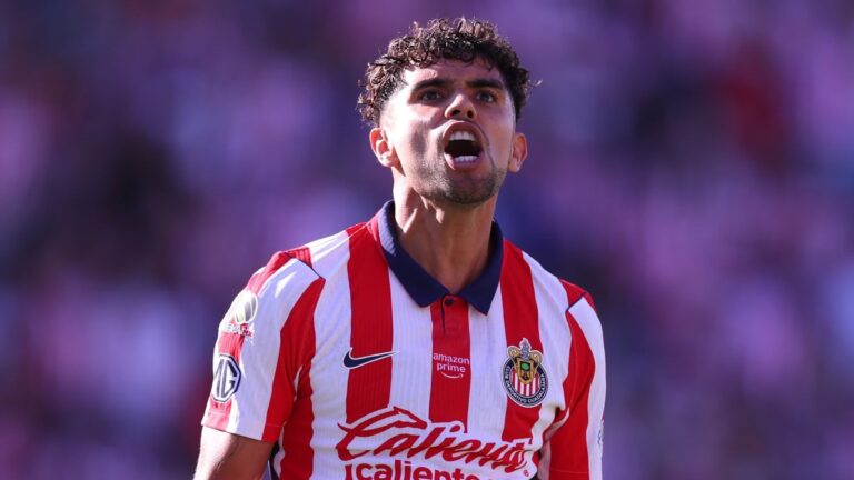 Ricardo Marín gana protagonismo y asume mayor responsabilidad ofensiva en Chivas