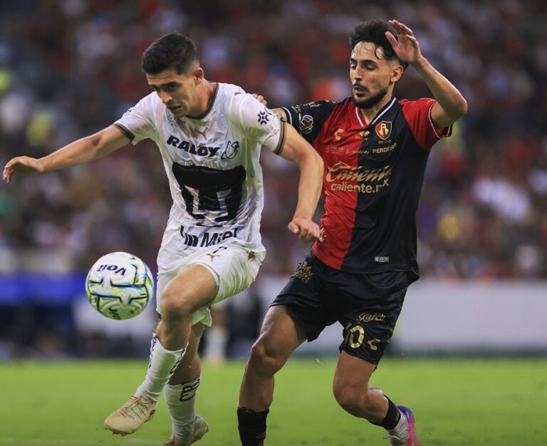 Atlas y Pumas dividen puntos tras un cierre con expulsión