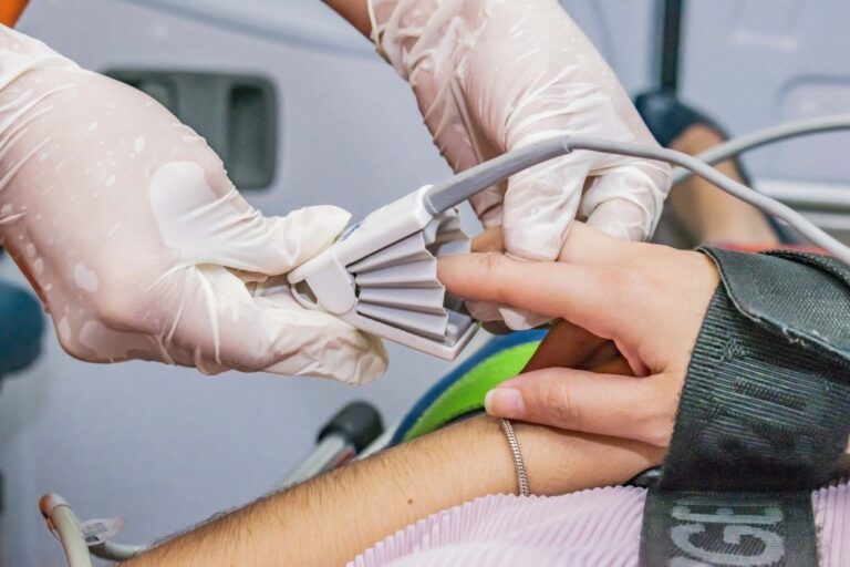 Guadalajara acerca salud y asesoría jurídica a las colonias