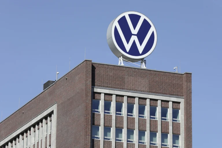 Volkswagen anuncia reestructuración en Europa